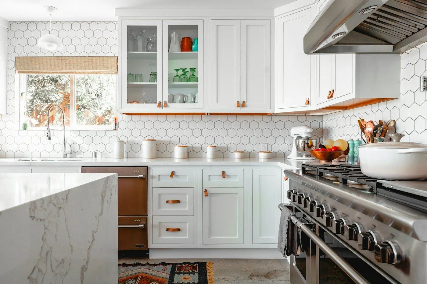 U-shaped modular kitchen